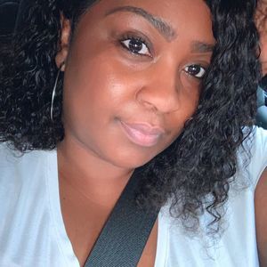 Meet your Posher, Shanitra